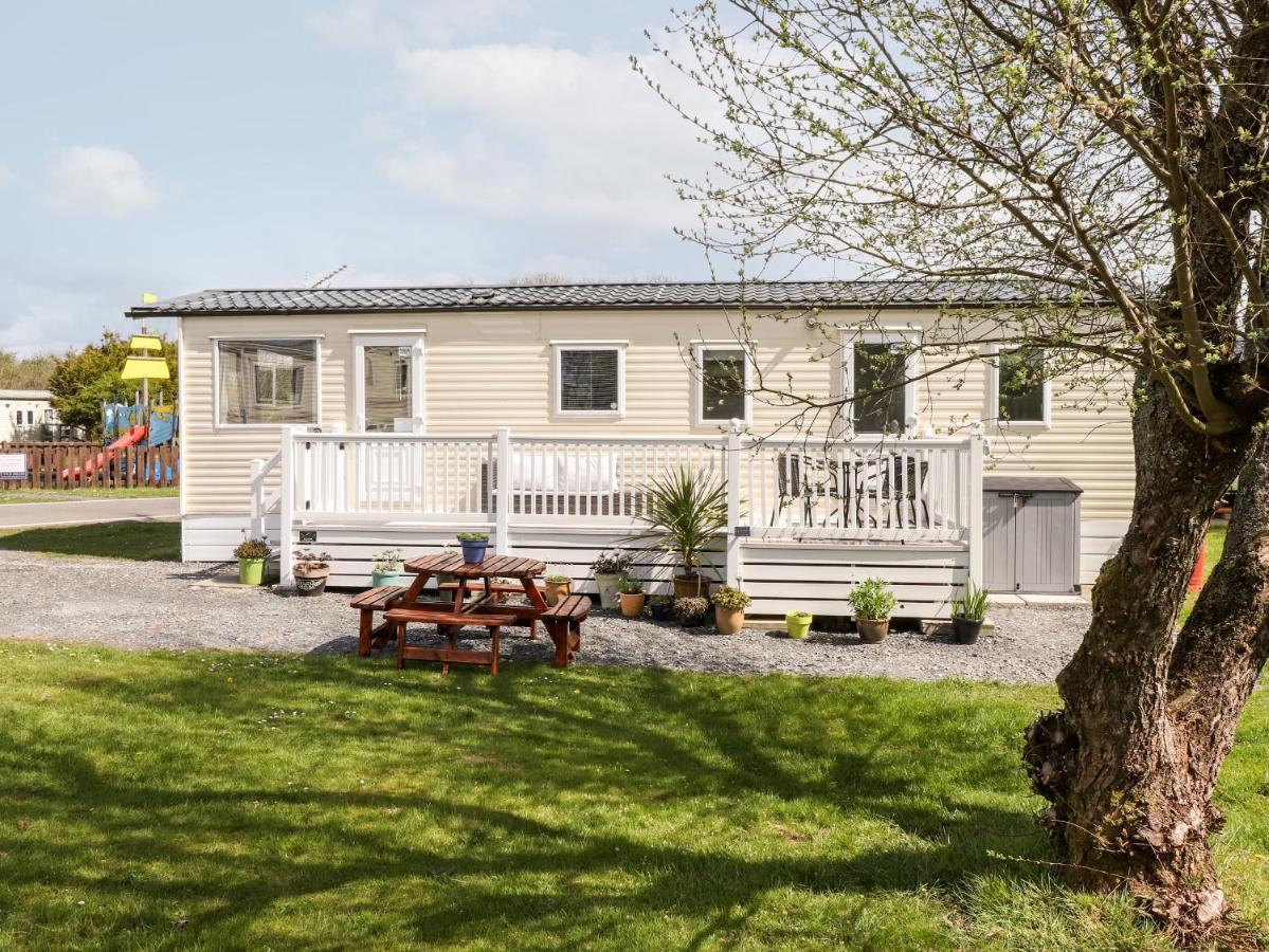 The Maples Villa Millom Dış mekan fotoğraf
